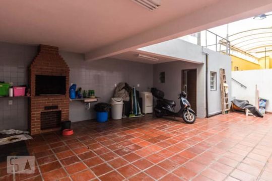 Casa à venda com 4 quartos, 170m² em Vila Mariana, São Paulo