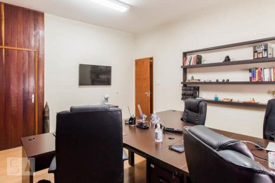 Casa à venda com 4 quartos, 170m² em Vila Mariana, São Paulo