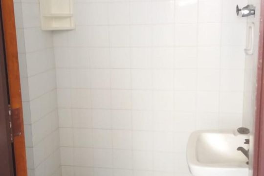 Banheiro de Serviço de apartamento para alugar com 4 quartos, 174m² em Ipanema, Rio de Janeiro