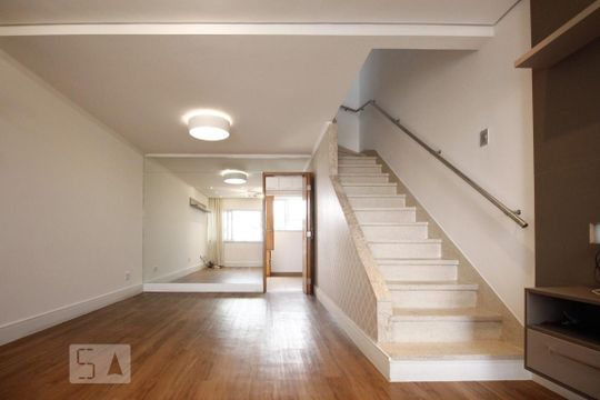 Casa de Condomínio para alugar com 3 quartos, 100m² em Planalto Paulista, São Paulo