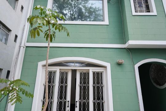 Varanda de casa à venda com 4 quartos, 200m² em Jardim Paulista, São Paulo