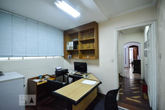 Casa à venda com 4 quartos, 200m² em Jardim Paulista, São Paulo