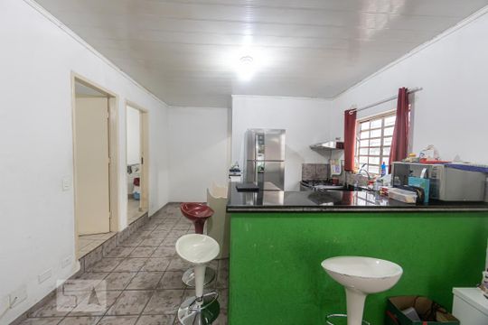 Sala/Cozinha de casa para alugar com 2 quartos, 120m² em Vila Bertioga, São Paulo