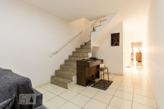 Sala de casa para alugar com 3 quartos, 240m² em Parque Artur Alvim, São Paulo