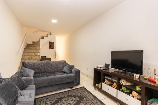 Casa para alugar com 3 quartos, 240m² em Parque Artur Alvim, São Paulo