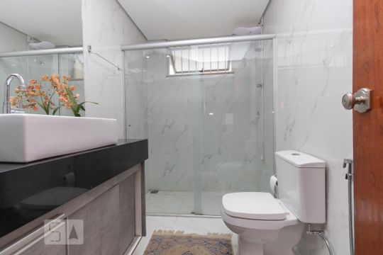 Banheiro Suíte de casa à venda com 3 quartos, 360m² em Prado, Belo Horizonte