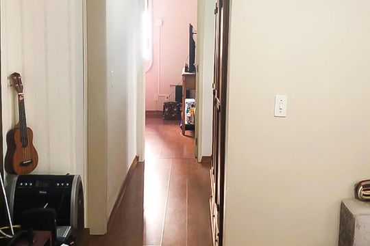 Sala de apartamento à venda com 3 quartos, 75m² em Humaitá, Porto Alegre
