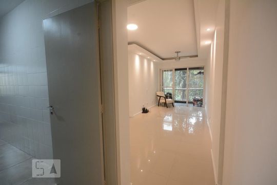 Hall de Entrada  de apartamento à venda com 3 quartos, 73m² em Anil, Rio de Janeiro