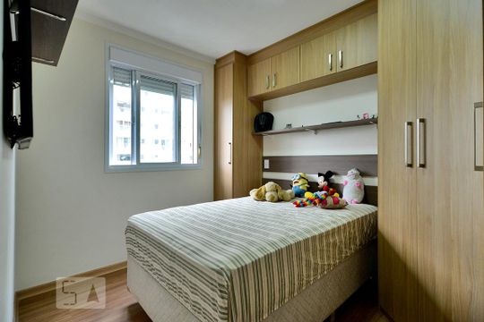 Quarto 1 de apartamento à venda com 2 quartos, 60m² em Vila Anastácio, São Paulo