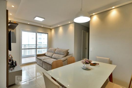 Sala de apartamento à venda com 2 quartos, 60m² em Vila Anastácio, São Paulo