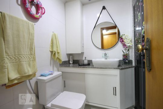 Banheiro de apartamento à venda com 3 quartos, 103m² em Vila Gumercindo, São Paulo