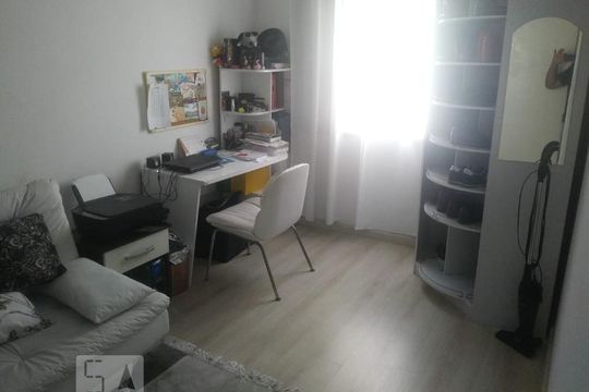 Dormitório 3 de casa à venda com 3 quartos, 128m² em Vila Carmosina, São Paulo