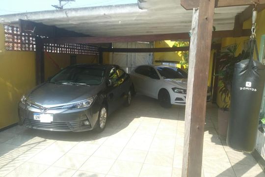 Garagem de casa à venda com 3 quartos, 128m² em Vila Carmosina, São Paulo