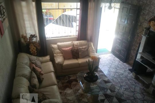 Casa à venda com 3 quartos, 128m² em Vila Carmosina, São Paulo