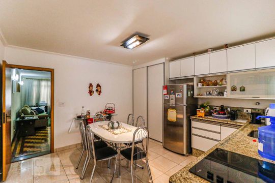 Cozinha de casa à venda com 3 quartos, 145m² em Jardim das Acácias, São Paulo