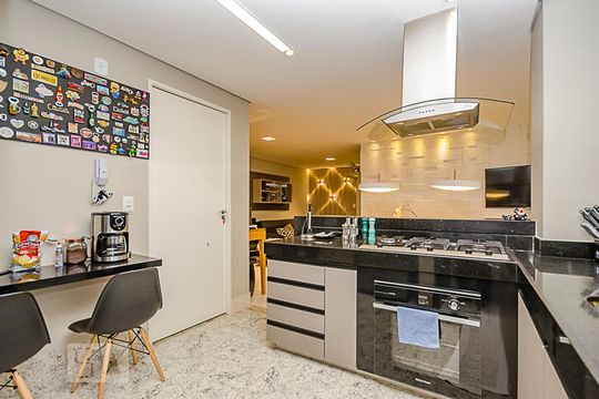 Cozinha de apartamento para alugar com 3 quartos, 110m² em Buritis, Belo Horizonte