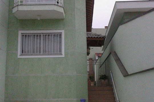 Garagem de casa à venda com 3 quartos, 120m² em Vila Pita, São Paulo