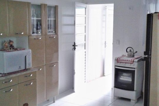 Cozinha de casa à venda com 3 quartos, 120m² em Vila Pita, São Paulo