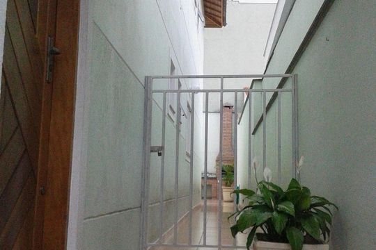 Corredor de casa à venda com 3 quartos, 120m² em Vila Pita, São Paulo