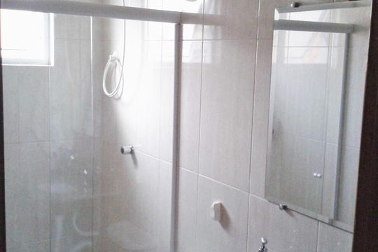Banheiro de casa à venda com 3 quartos, 120m² em Vila Pita, São Paulo