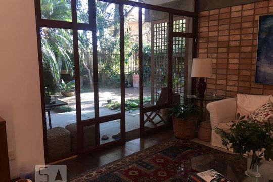 Varanda de casa à venda com 2 quartos, 460m² em Cidade Jardim, São Paulo