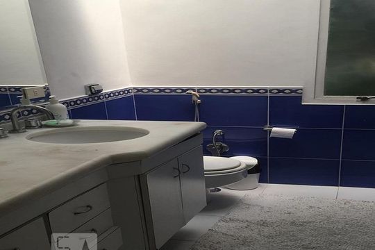 Banheiro de casa à venda com 2 quartos, 460m² em Cidade Jardim, São Paulo