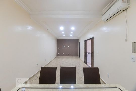 Sala de casa para alugar com 1 quarto, 56m² em Chácara Califórnia, São Paulo