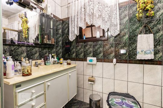 Banheiro suíte  de casa à venda com 3 quartos, 250m² em Jardim Elba, São Paulo