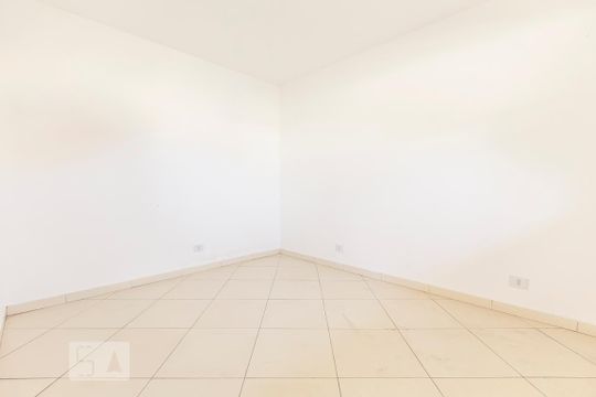 Quarto de kitnet/studio para alugar com 1 quarto, 38m² em Parque Monteiro Soares, São Paulo