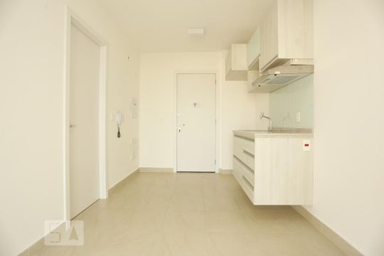 Sala e Cozinha de kitnet/studio para alugar com 1 quarto, 35m² em Campos Elíseos, São Paulo