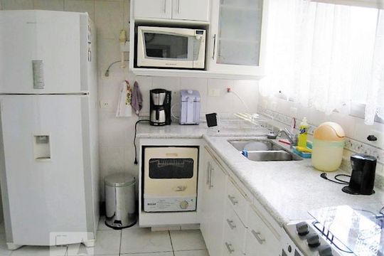 Cozinha de apartamento à venda com 4 quartos, 230m² em Aclimação, São Paulo