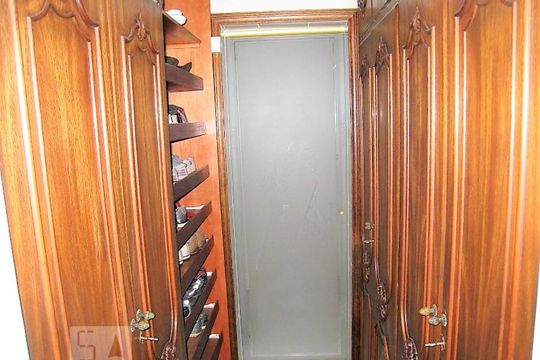 Closet de apartamento à venda com 4 quartos, 230m² em Aclimação, São Paulo