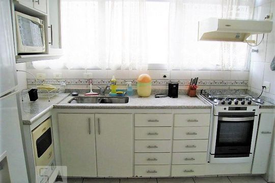 Cozinha de apartamento à venda com 4 quartos, 230m² em Aclimação, São Paulo