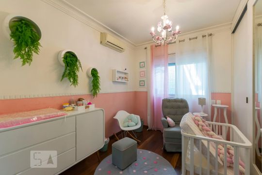 2o. Andar - Suíte 1 de casa de condomínio à venda com 3 quartos, 380m² em Vila Santo Estefano, São Paulo