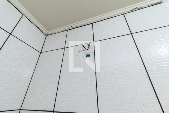 Banheiro e Área de Serviço de casa à venda com 2 quartos, 110m² em Lauzane Paulista, São Paulo