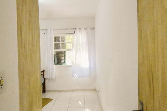 Quarto 01 de casa para alugar com 2 quartos, 50m² em Cidade Monções, São Paulo