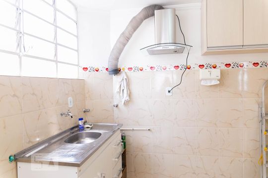 Cozinha/Área de Serviço de apartamento para alugar com 1 quarto, 50m² em Sé, São Paulo