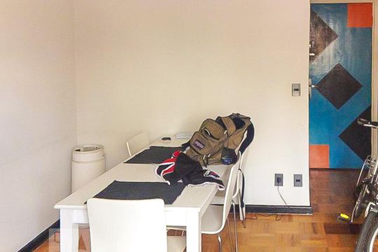 Sala de apartamento à venda com 2 quartos, 69m² em Vila Madalena, São Paulo