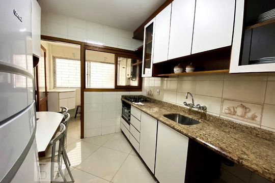 Cozinha de apartamento para alugar com 2 quartos, 85m² em Morro do Espelho, São Leopoldo