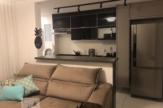 Sala de apartamento à venda com 2 quartos, 80m² em Barra da Tijuca, Rio de Janeiro