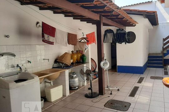 ÁREA DE SERVIÇO de apartamento à venda com 3 quartos, 260m² em São Francisco, Niterói