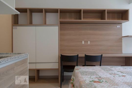Quarto de kitnet/studio para alugar com 1 quarto, 20m² em República, São Paulo