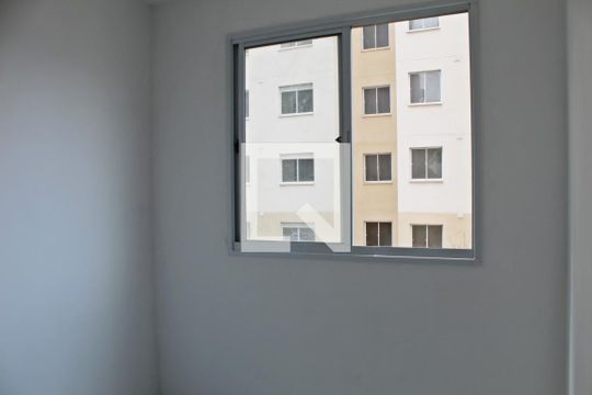 Quarto 1 de apartamento para alugar com 2 quartos, 41m² em Itaquera, São Paulo