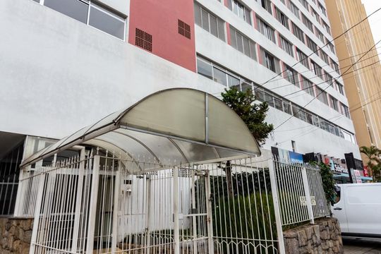 Fachada de apartamento à venda com 2 quartos, 77m² em Sumarezinho, São Paulo