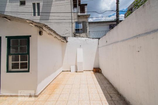 Quintal de casa para alugar com 3 quartos, 130m² em Aclimação, São Paulo
