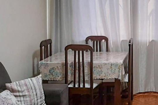 Sala de apartamento à venda com 2 quartos, 60m² em Olaria, Rio de Janeiro