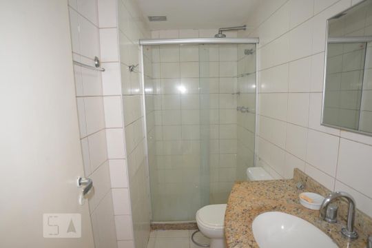 Banheiro da Suíte de apartamento à venda com 2 quartos, 96m² em Botafogo, Rio de Janeiro