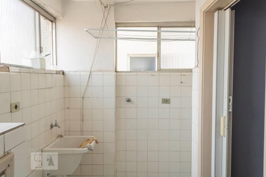 Lavanderia de apartamento à venda com 2 quartos, 101m² em Perdizes, São Paulo