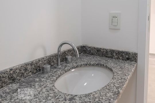 Banheiro de kitnet/studio à venda com 1 quarto, 34m² em Ipiranga, São Paulo