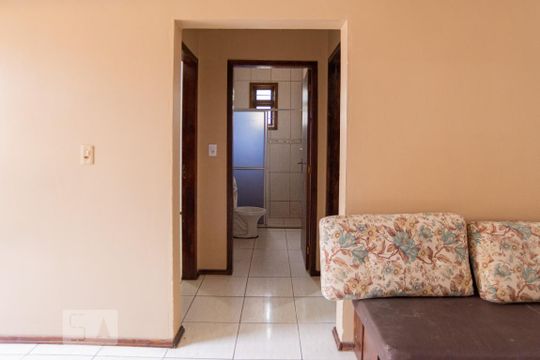 Corredor  de casa para alugar com 3 quartos, 90m² em Mathias Velho, Canoas